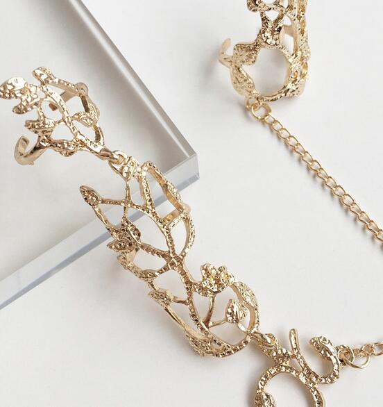 Rihanna same ring Hot hollow carved flowers dendrites crystal double finger conjoined ring