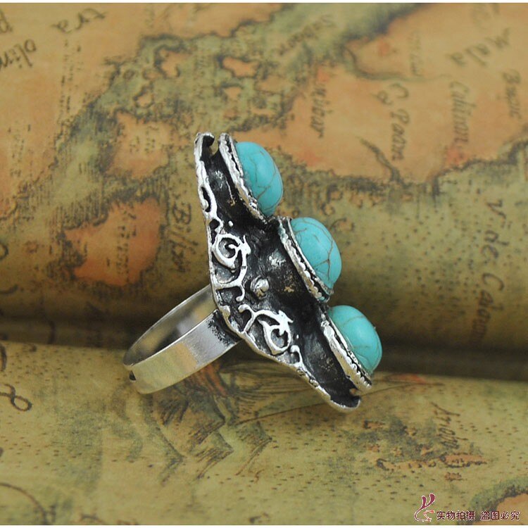 Bohemia Retro exaggerated adjustable geometric irregularly inlaid green stone ring 8RD89